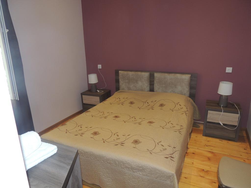 Guest House Chirina Sighnaghi Exterior photo