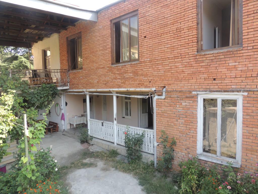 Guest House Chirina Sighnaghi Exterior photo