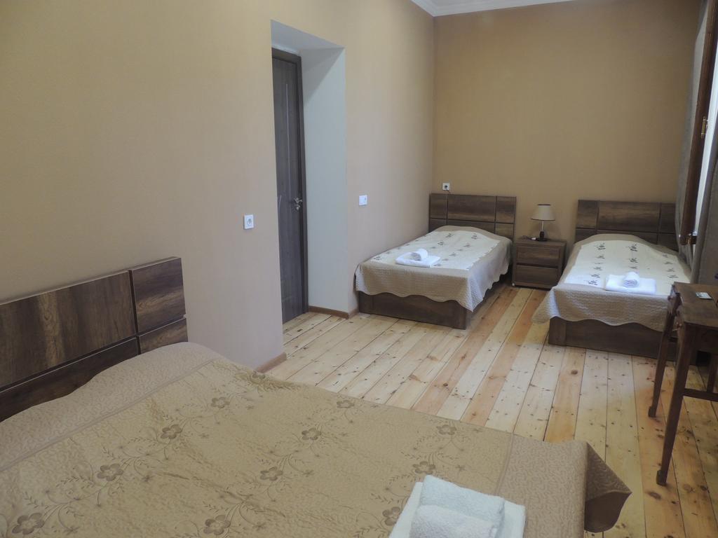 Guest House Chirina Sighnaghi Exterior photo